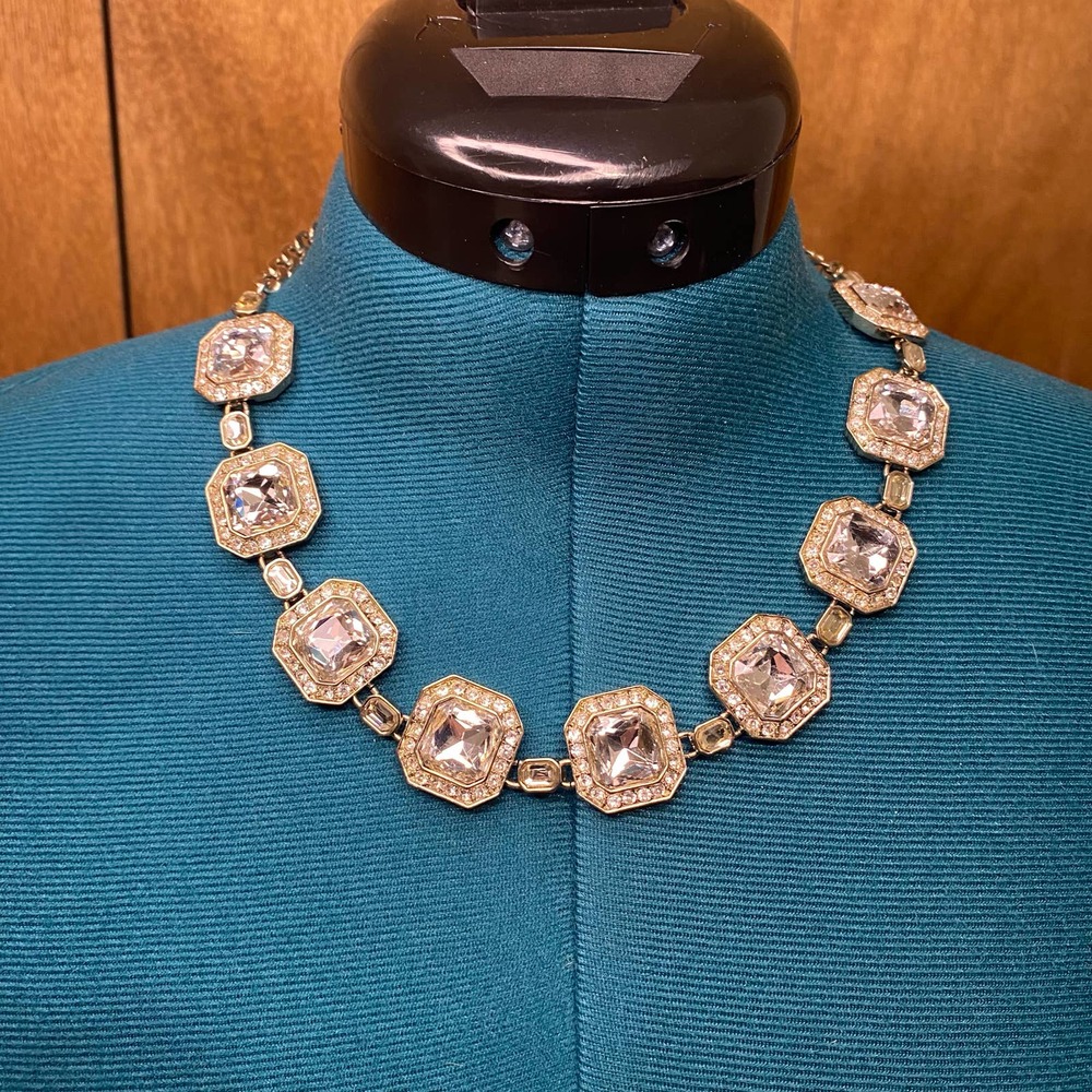 Talbots Statement Necklace Glass Stones Spring Ring Clasp